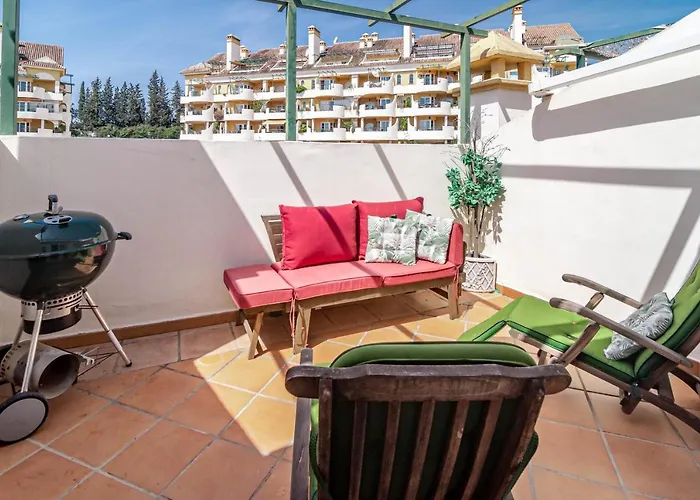 Spacious 2 Bedroom In Puerto Banus With A Private Terrace And Mountain Views Апартаменты Марбелья
