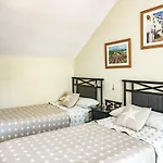 Spacious 2 Bedroom In Puerto Banus With A Private Terrace And Mountain Views Μαρμπέλλα