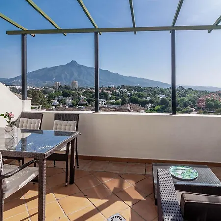 Spacious 2 Bedroom In Puerto Banus With A Private Terrace And Mountain Views *