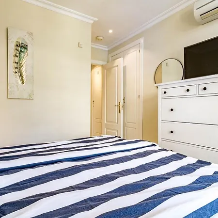 Spacious 2 Bedroom In Puerto Banus With A Private Terrace And Mountain Views * Marbella