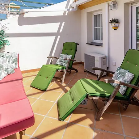 Spacious 2 Bedroom In Puerto Banus With A Private Terrace And Mountain Views Apartament *