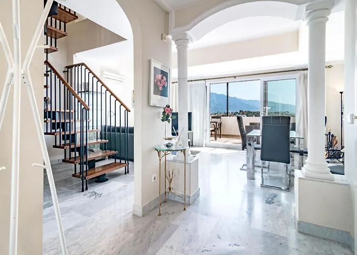 Appartement Spacious 2 Bedroom In Puerto Banus With A Private Terrace And Mountain Views *