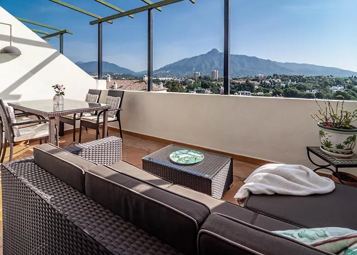 Apartmán Spacious 2 Bedroom In Puerto Banus With A Private Terrace And Mountain Views Marbella