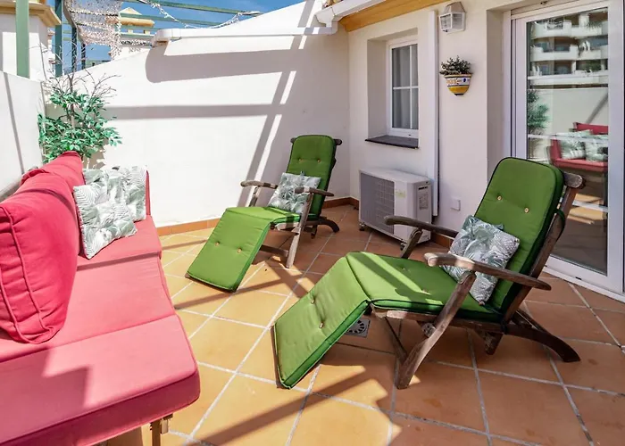Spacious 2 Bedroom In Puerto Banus With A Private Terrace And Mountain Views Appartement *
